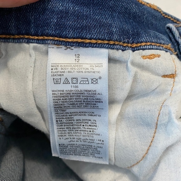 Old Navy Girl's Denim Belted Midi Dark Wash Jean Shorts Size 12 - Picture 5 of 10